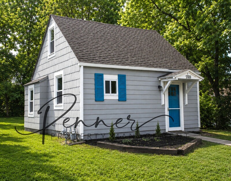INDEPENDENCE House: 2406 S LEE'S SUMMIT RD