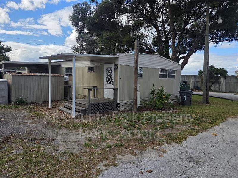 Lakeland Condo: 2735 W 10th St.