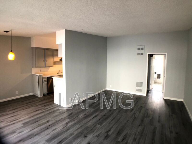 Santa Monica House: 828 4th Street