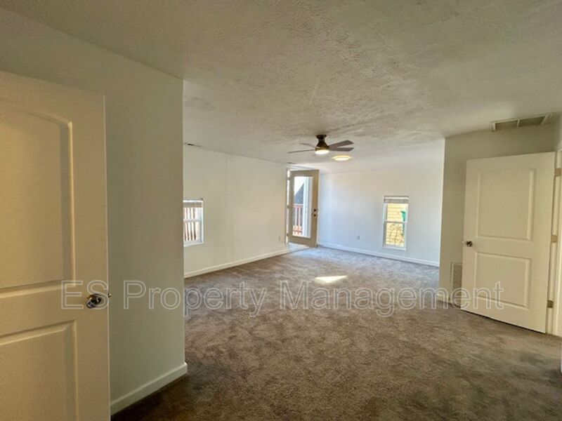 Beautiful Updated Home!!! - Photo 25