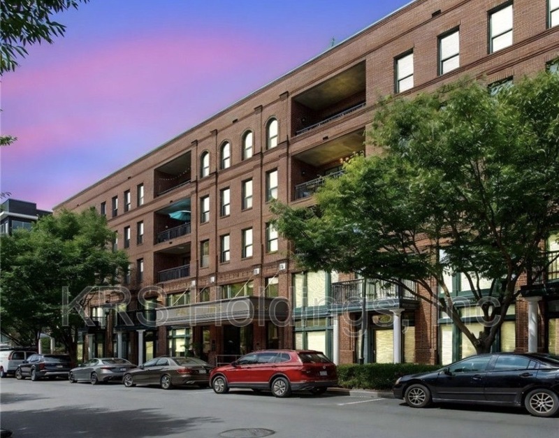 Henrico Condo: 4940 Old Main St