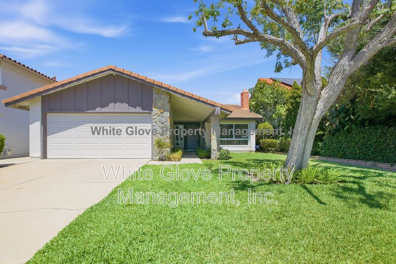 Irvine House: 3891 Balsa
