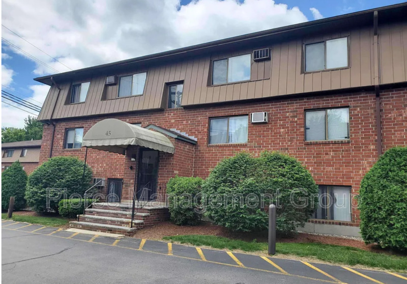 Manchester Condo: 25 Log St