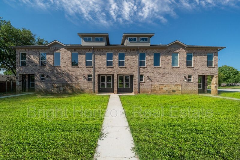 Richland Hills House: 6506 Park Place Drive
