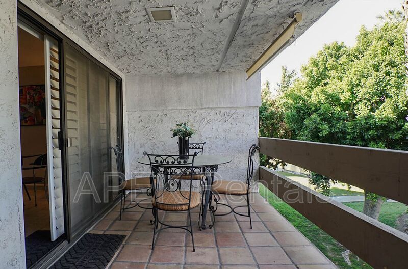 Palm Springs House: 5301 E Waverly Dr