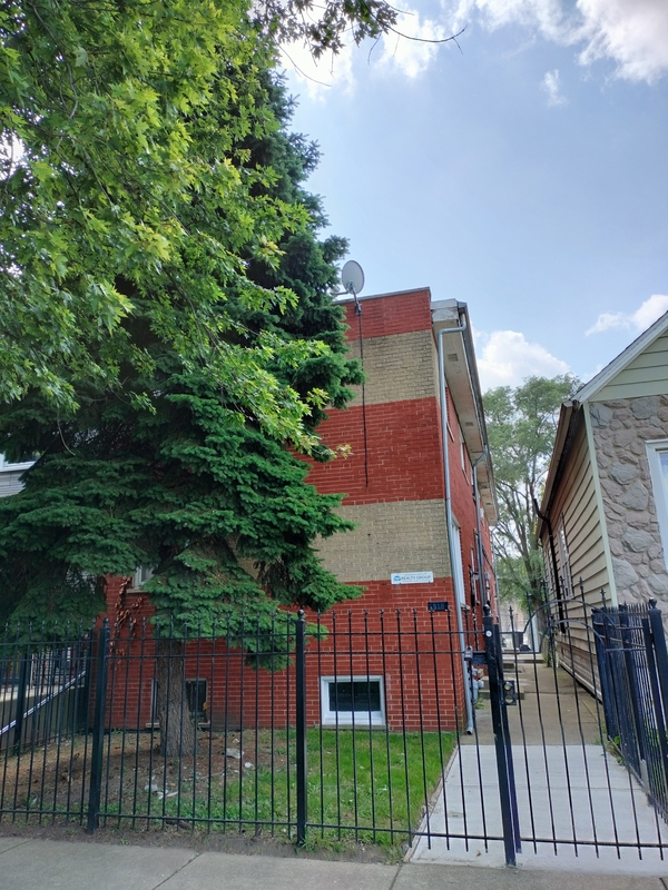 Chicago Condo: 7910 South Muskegon Avenue - 1