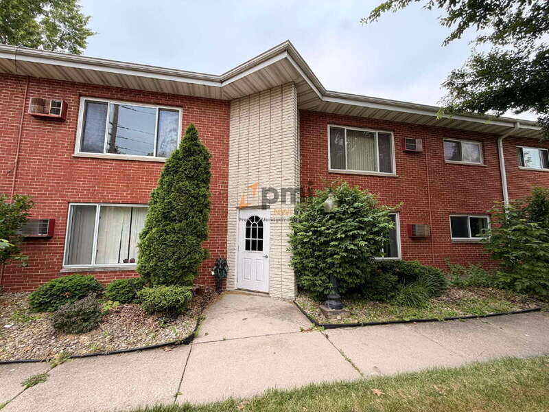 Crown Point Condo: 105 Harrington Ave