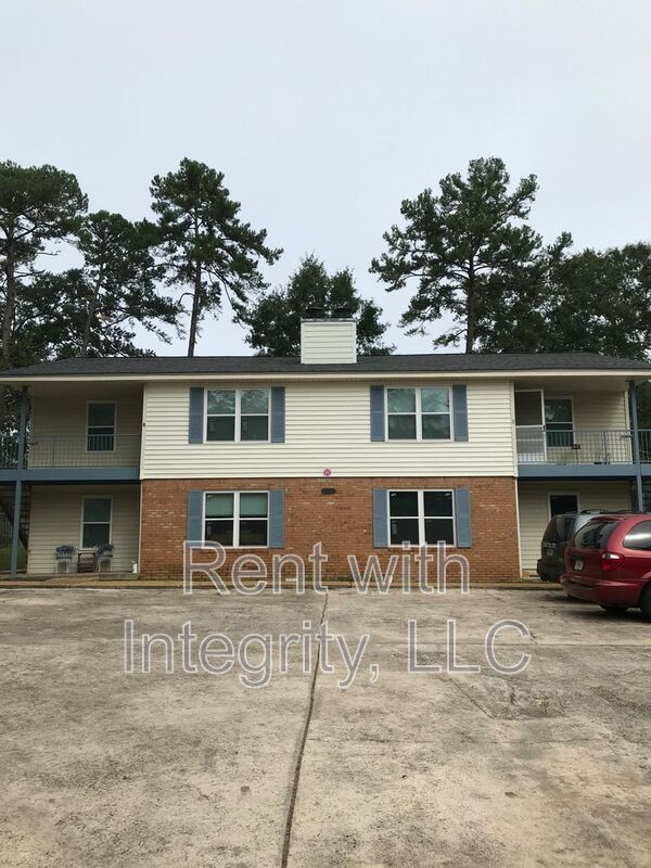Tallahassee House: 156-D Locke St