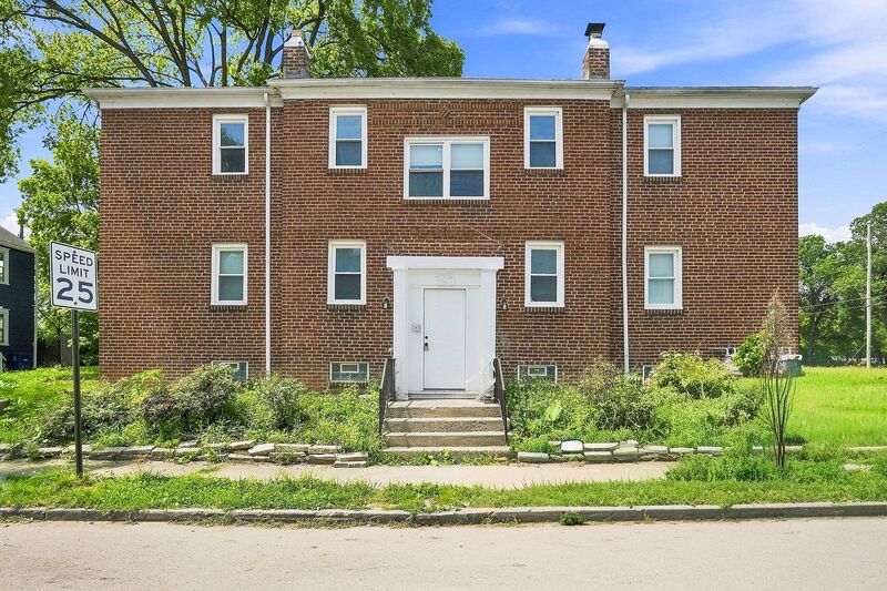 Columbus House: 397 Catherine Street