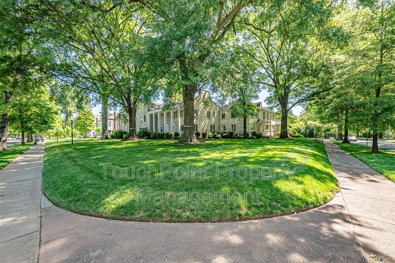 Charlotte Condo: 2103 Queens Rd W