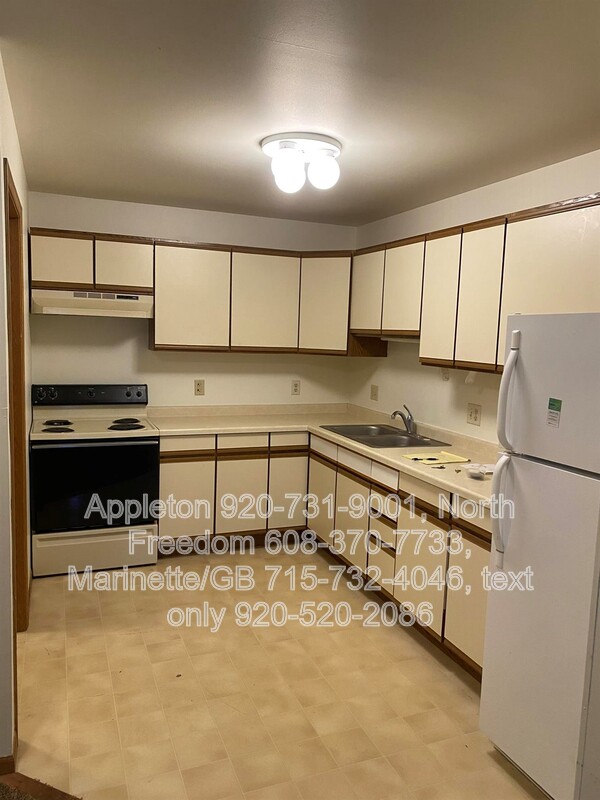 Baraboo Condo: 1103 Connie Rd. #1