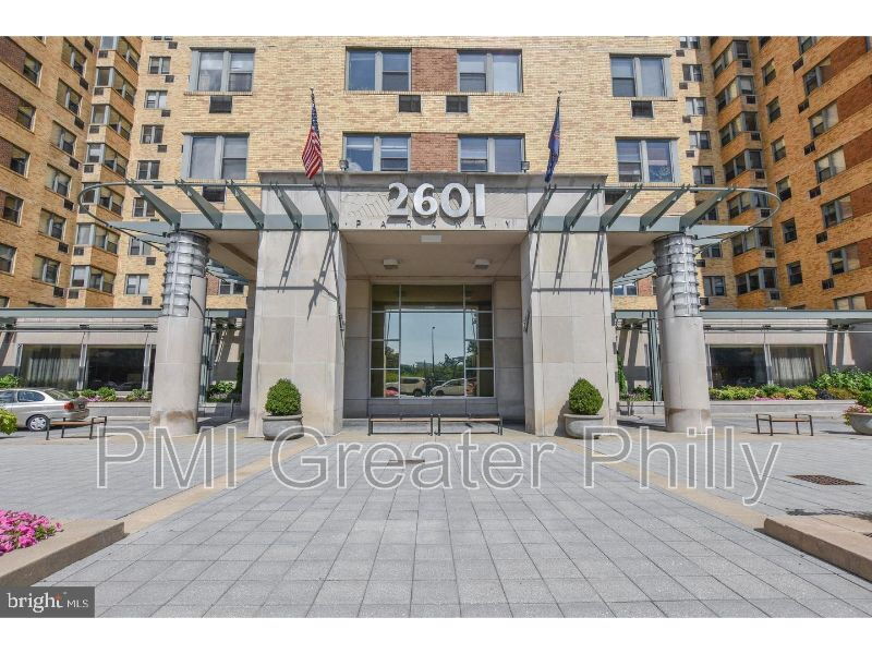 Philadelphia Townhome: 2601 Pennsylvania Ave