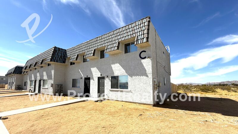 Apple Valley House: 22544 Sioux Rd