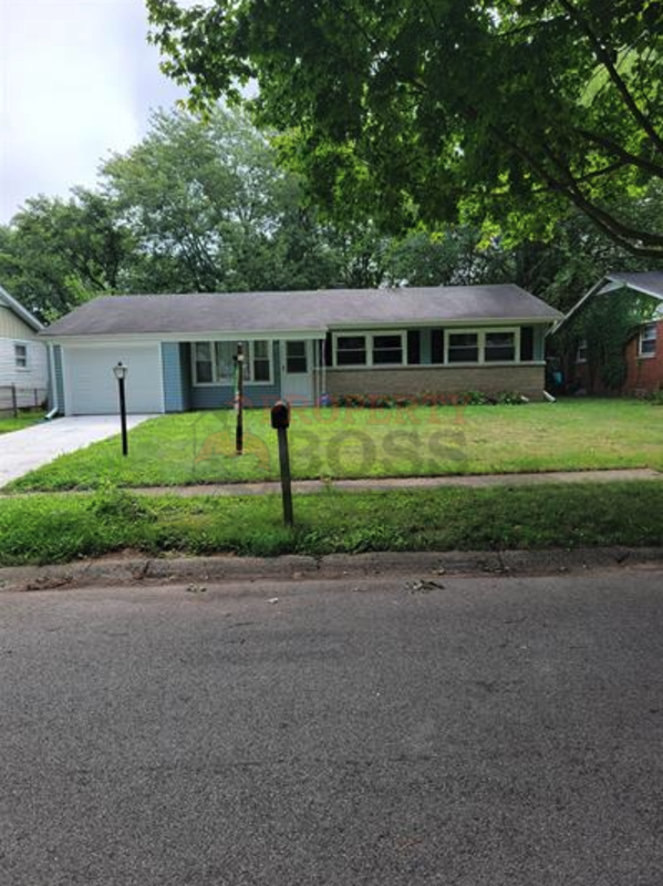Merrillville House: 6727 Jackson Street