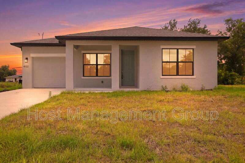 Lehigh Acres House: 4102 E 7th Street
