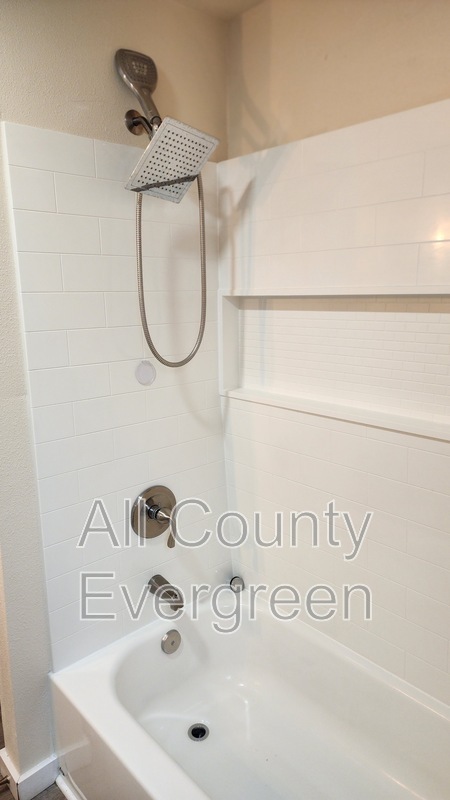 Main Rental Photo 6