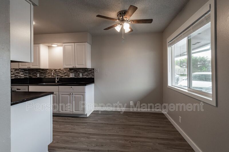 Vancouver Condo: 1008 NE 86th ST