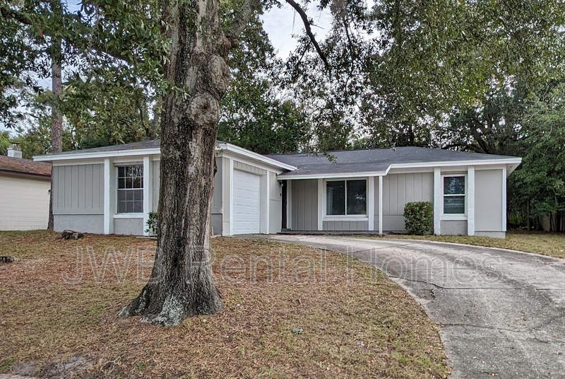 Jacksonville House: 6189 Checkmate Ln