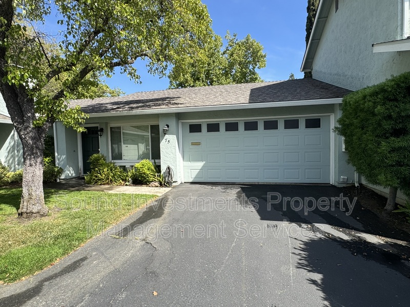 Martinez House: 75 Fountainhead Ct - 1