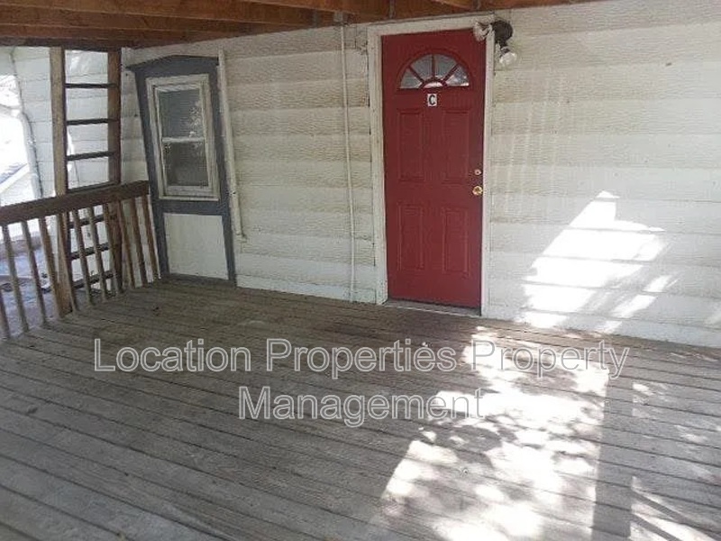 925 Alabama Street - C, Lawrence, Kansas rental photo 3 of 15