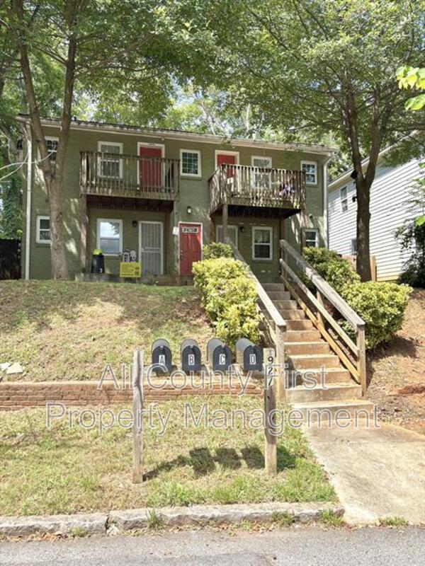 Main image for 927 Fortress Ave SW