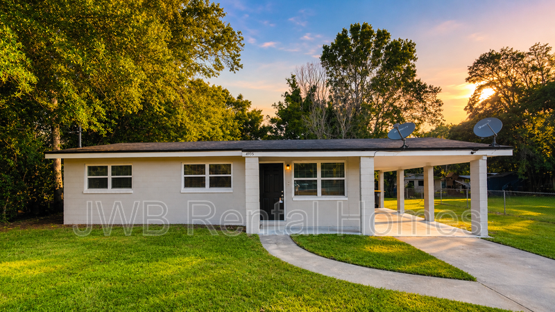 Jacksonville House: 4935 Portsmouth Ave