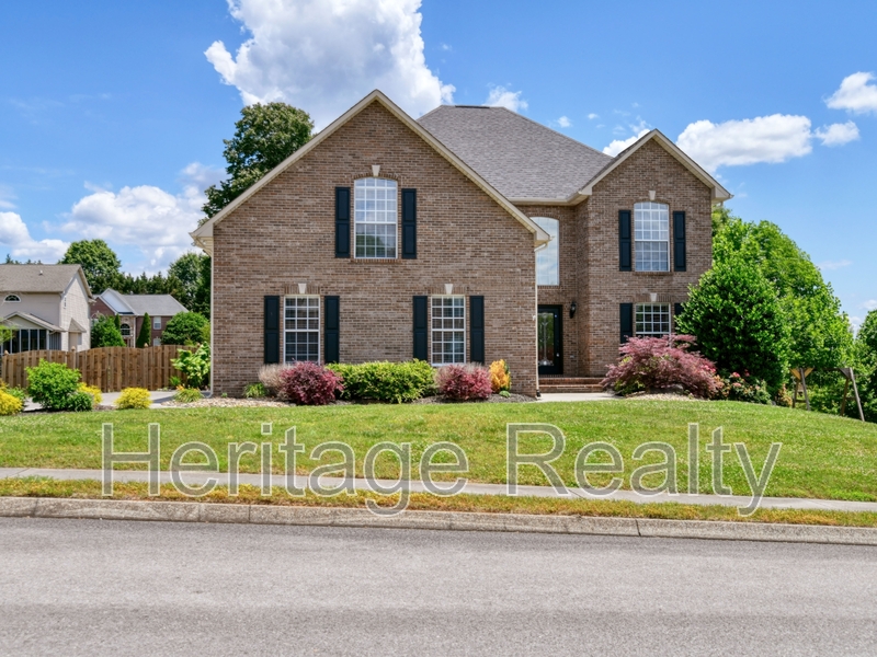Knoxville House: 11236 Hatteras Drive