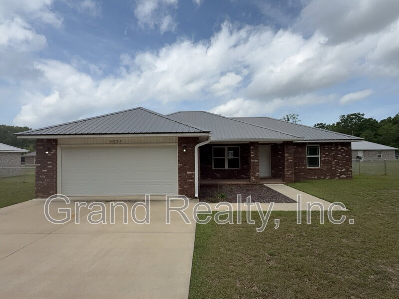 Pace House: 4025 Brittany Ln