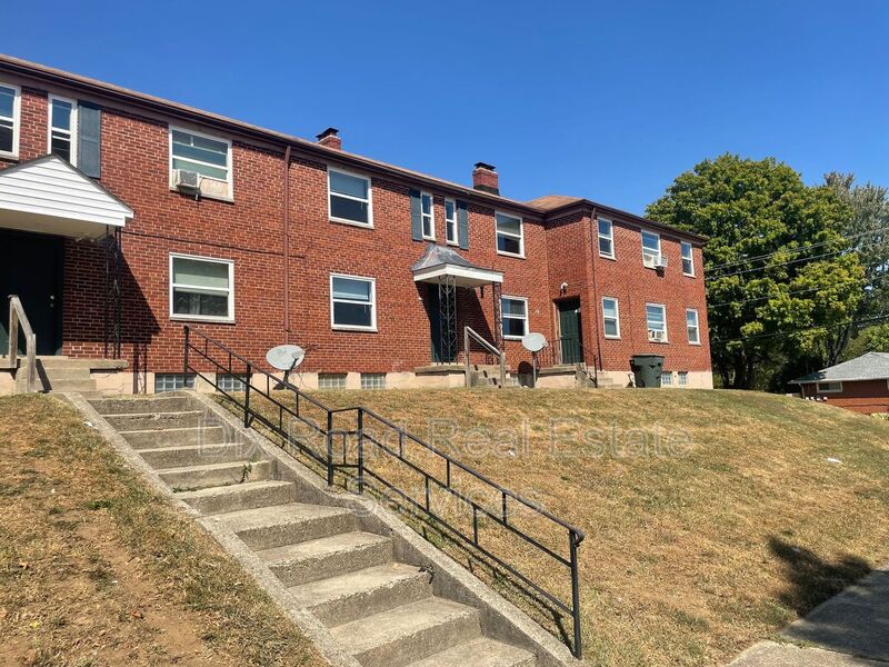 Dayton House: 237A Ryburn Avenue - Ryburn 237A