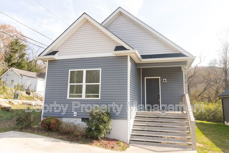 Chattanooga House: 3016 N Chamberlain Ave
