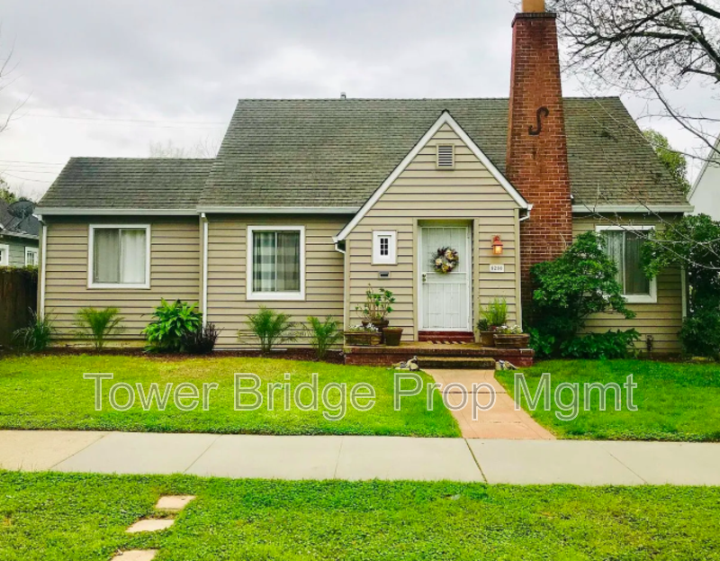 Sacramento House: 5250 21st Ave