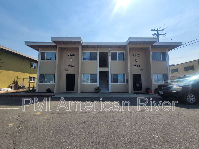 Sacramento House: 7147 Bacchini Avenue