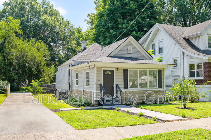 Louisville House: 4013 S2nd street