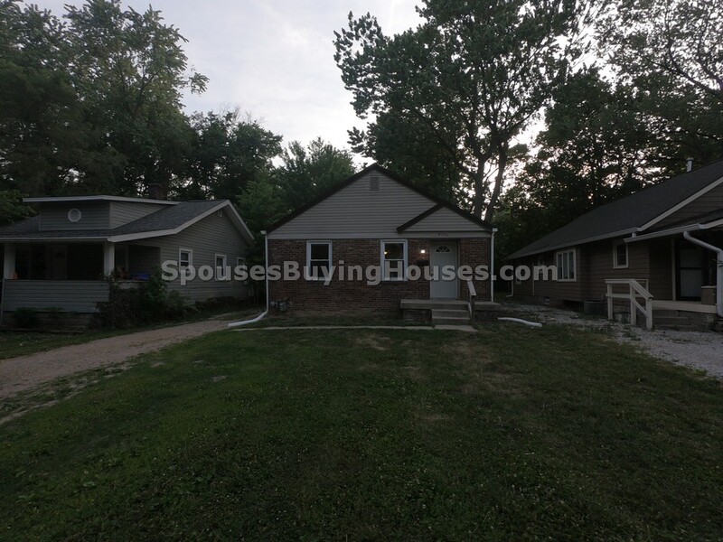 Request a Viewing for 4716 Rosslyn Avenue Tenant Turner