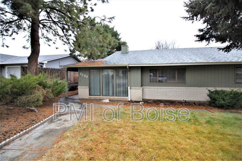 Boise Condo: 7201 W Amity Rd