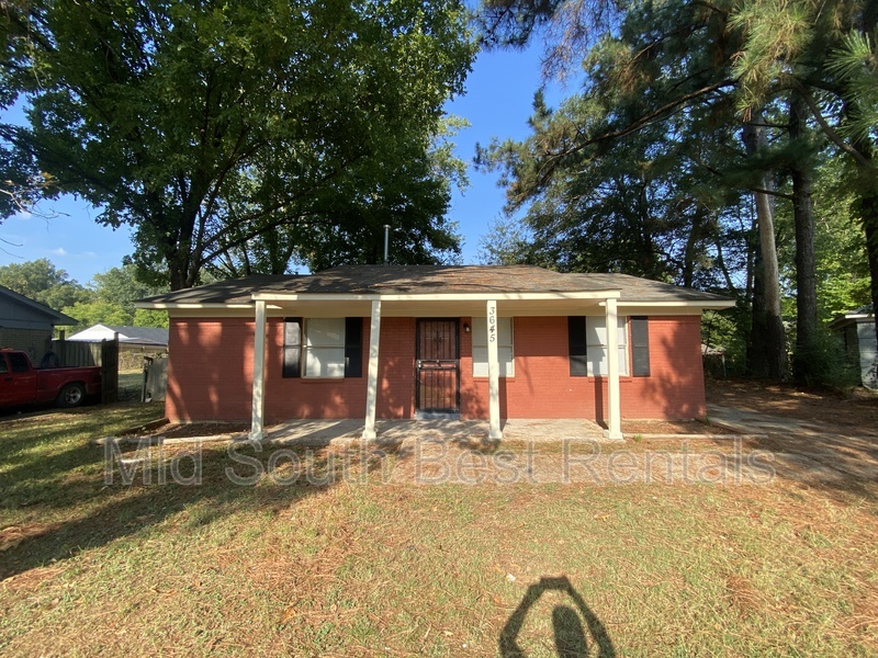 Memphis House: 3645 Edgefield Dr