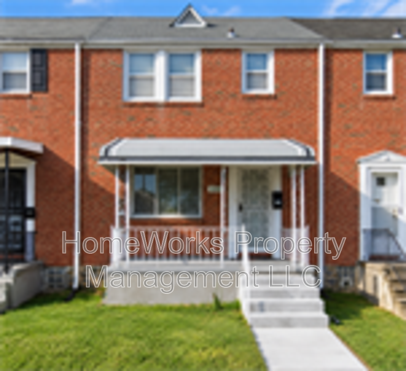 Baltimore House: 5466 Lynview Ave