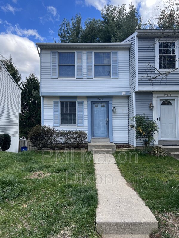 Laurel Townhome: 10618 Delfield Court