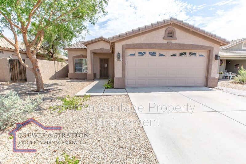 Mesa House: 10117 E Obispo Ave