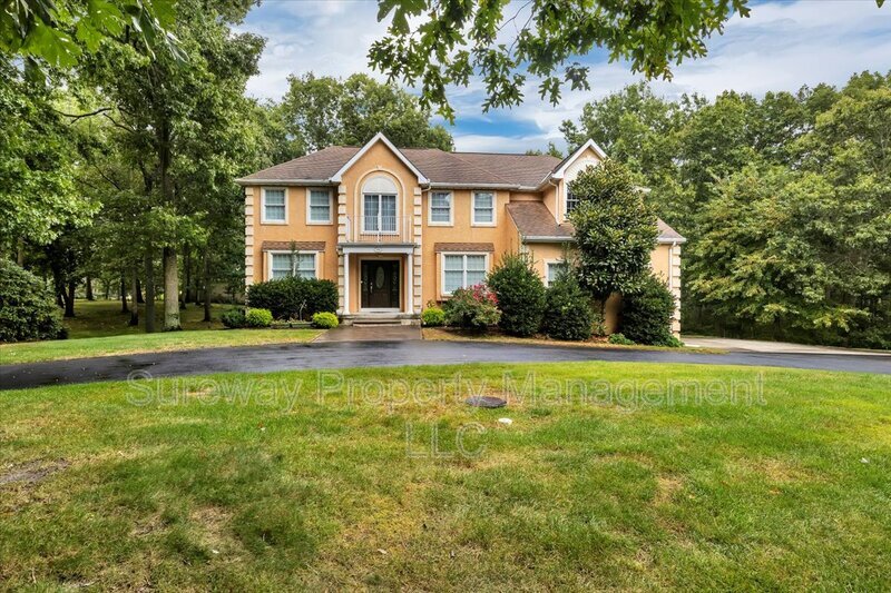 Egg Harbor Township House: 113 Lighthouse Ln