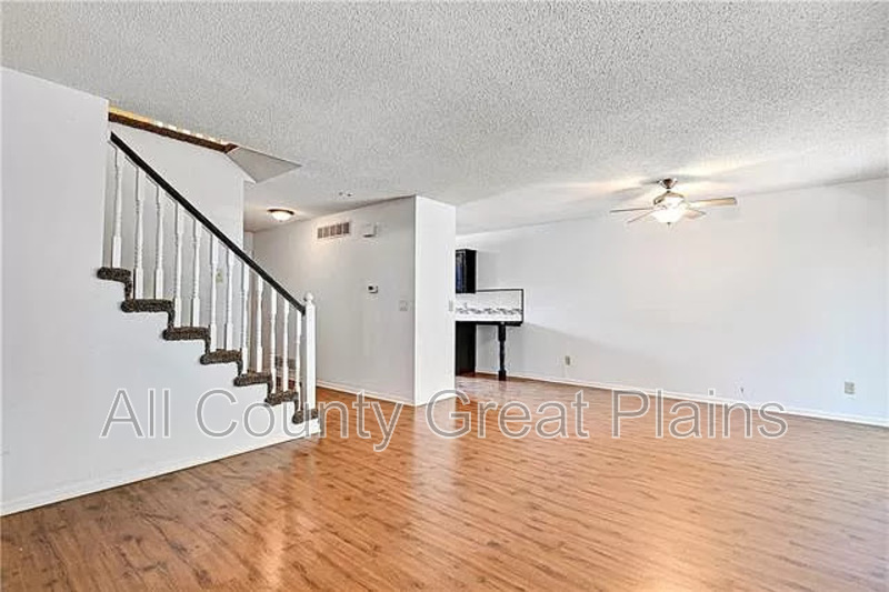 Main Rental Photo 9