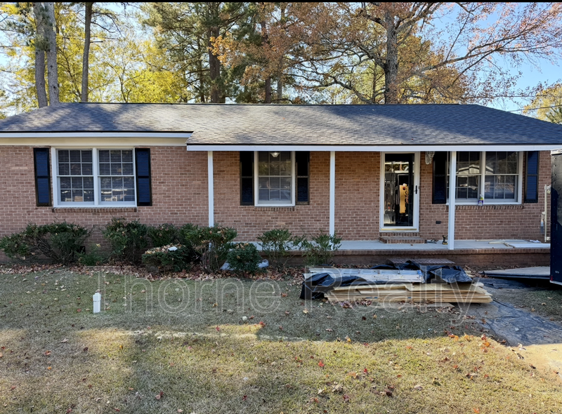 Nashville House: 503 Indian Trail