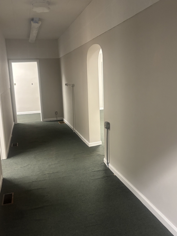 Vinton Condo: 114 East 4th Street - Suite B