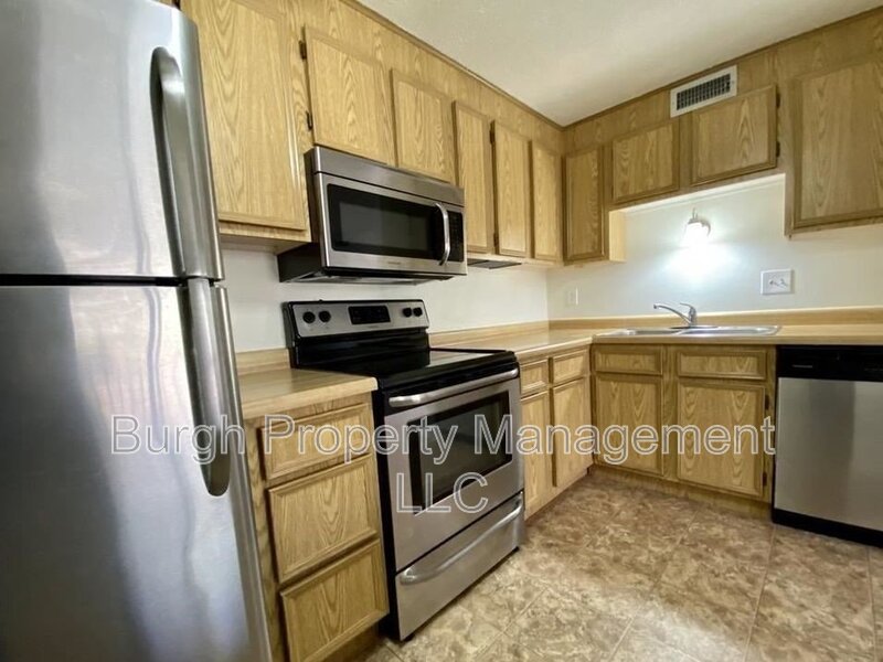 Imperial Condo: 27708 Evergreen Run