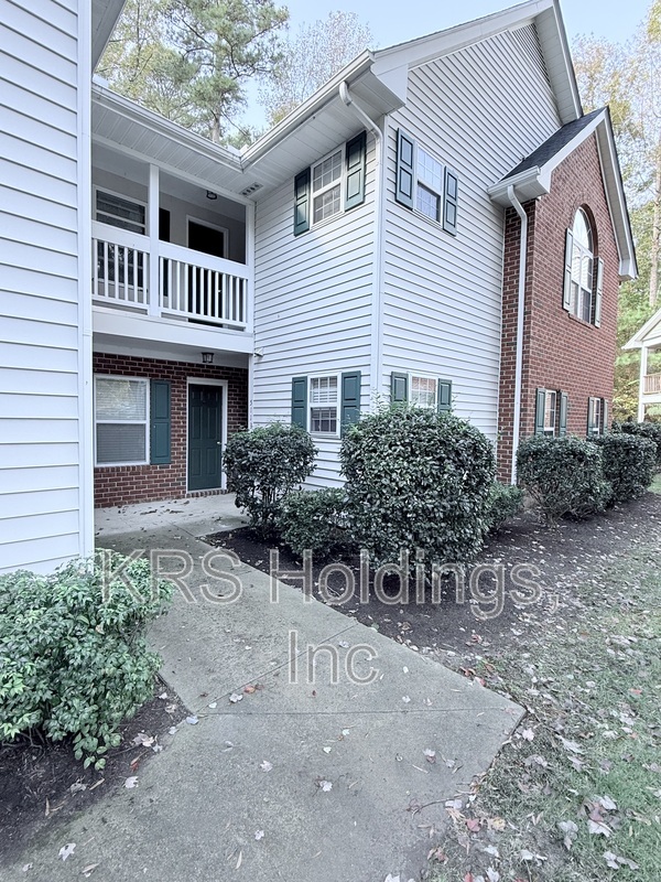 Cary Condo: 5113 Rina Court