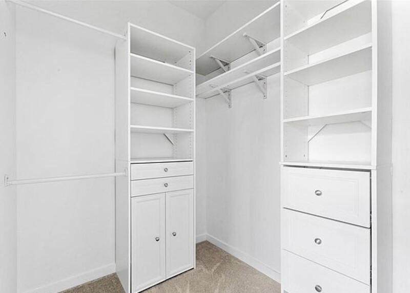 Main Rental Photo 10