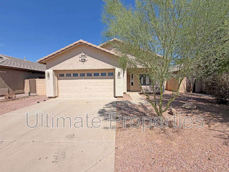 Avondale House: 12360 W Tonto St