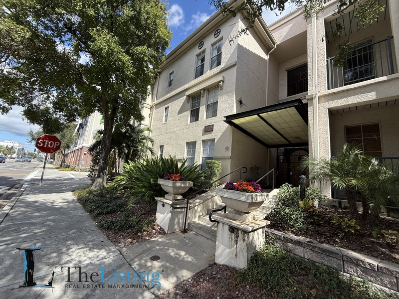 Tampa House: 402 South Armenia Avenue