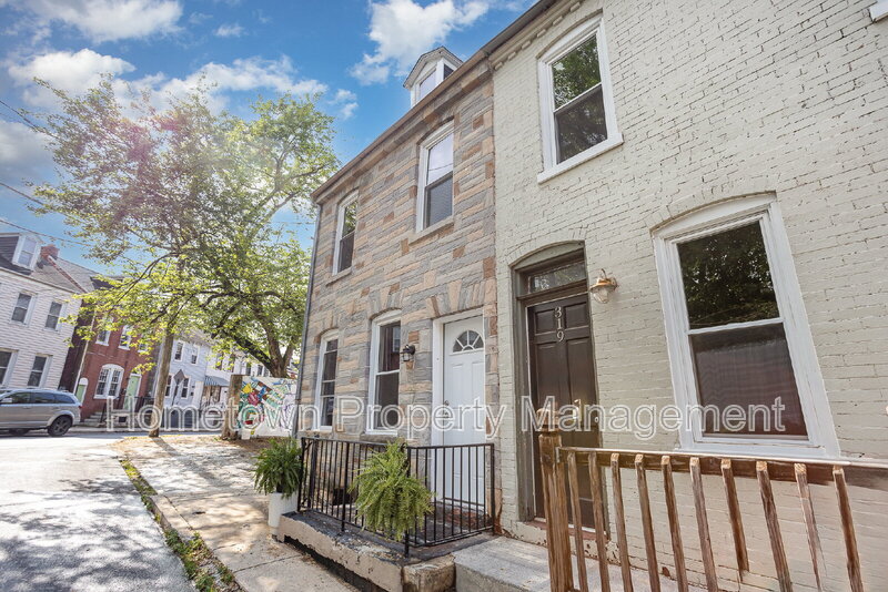Lancaster Townhome: 321 W Mifflin St