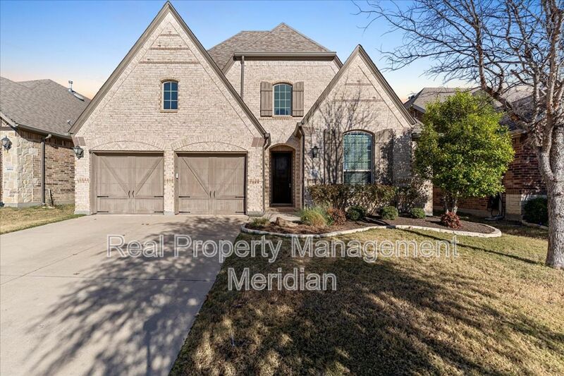 Aledo House: 14928 Bellclaire Ave